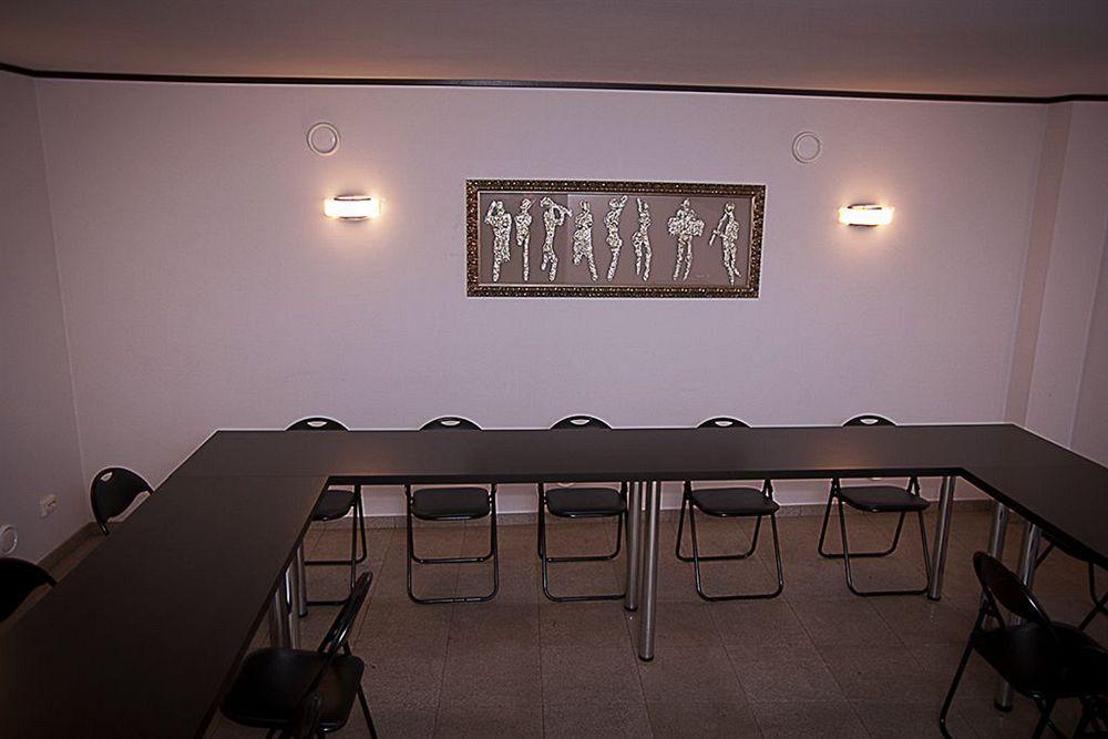 Hotel & Restaurant Levoslav House 4*