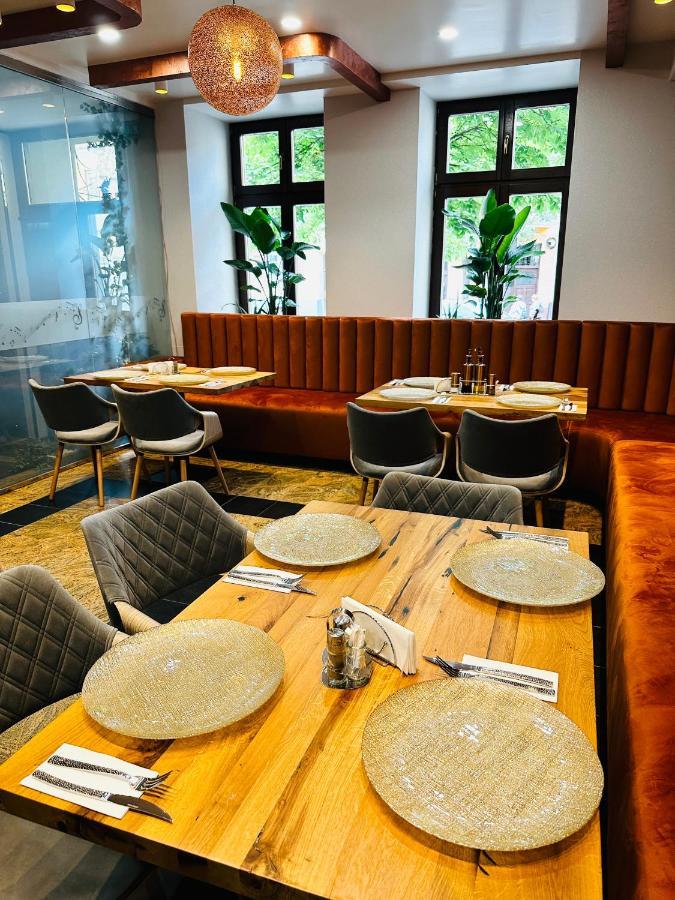 & Restaurant Levoslav House 4* Sibiu