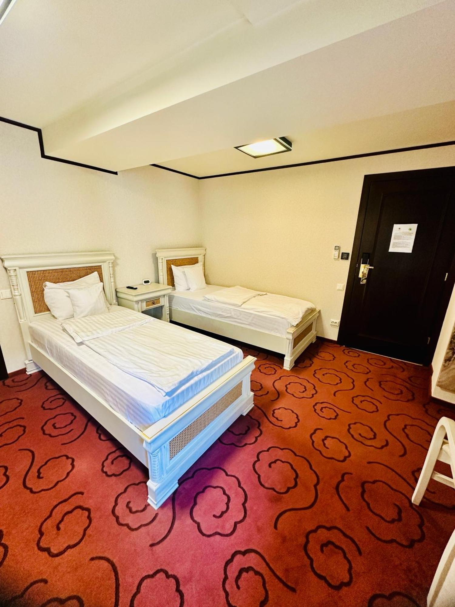 & Restaurant Levoslav House Hotel