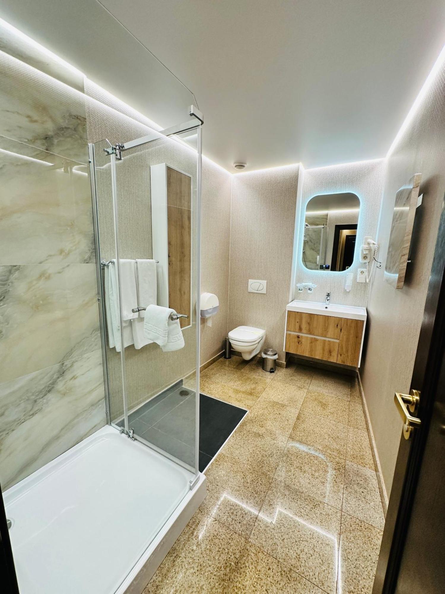 & Restaurant Levoslav House Hotel 4*